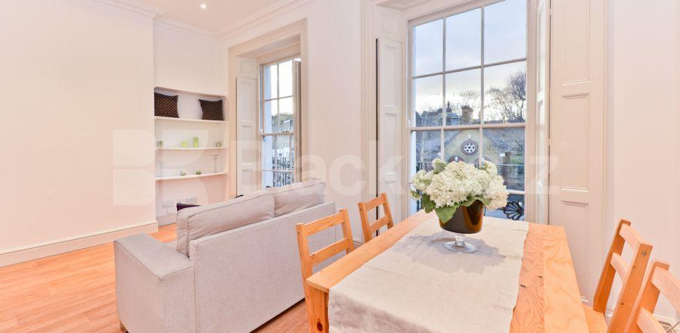 			STUNNING 1 BEDROOM PERIOD CONVERSION IN ISLINGTON, 1 Bedroom, 1 bath, 1 reception Flat			 Liverpool Road, ISLINGTON-BARNSBURY-HIGHBURY